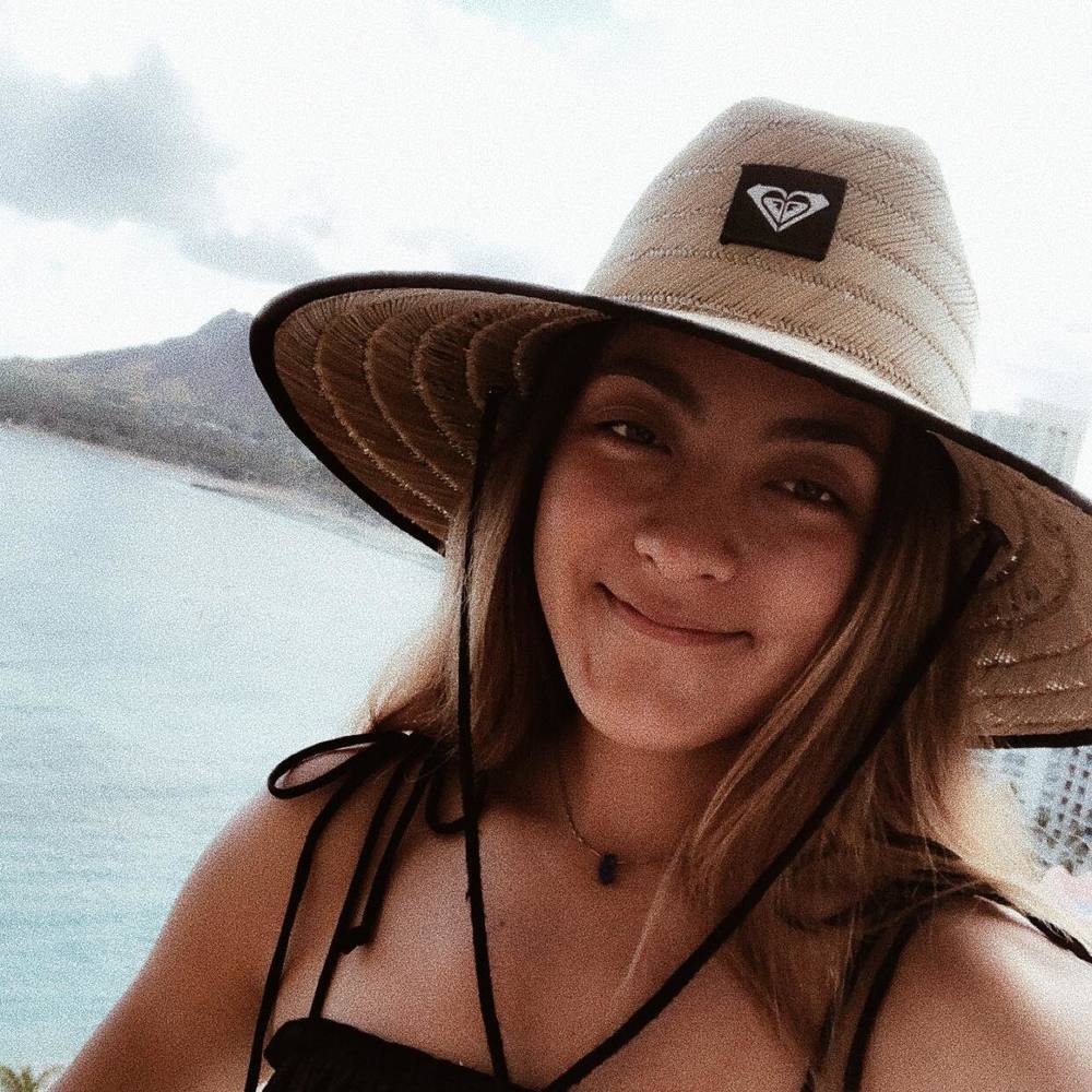 Meet your Posher, Mya